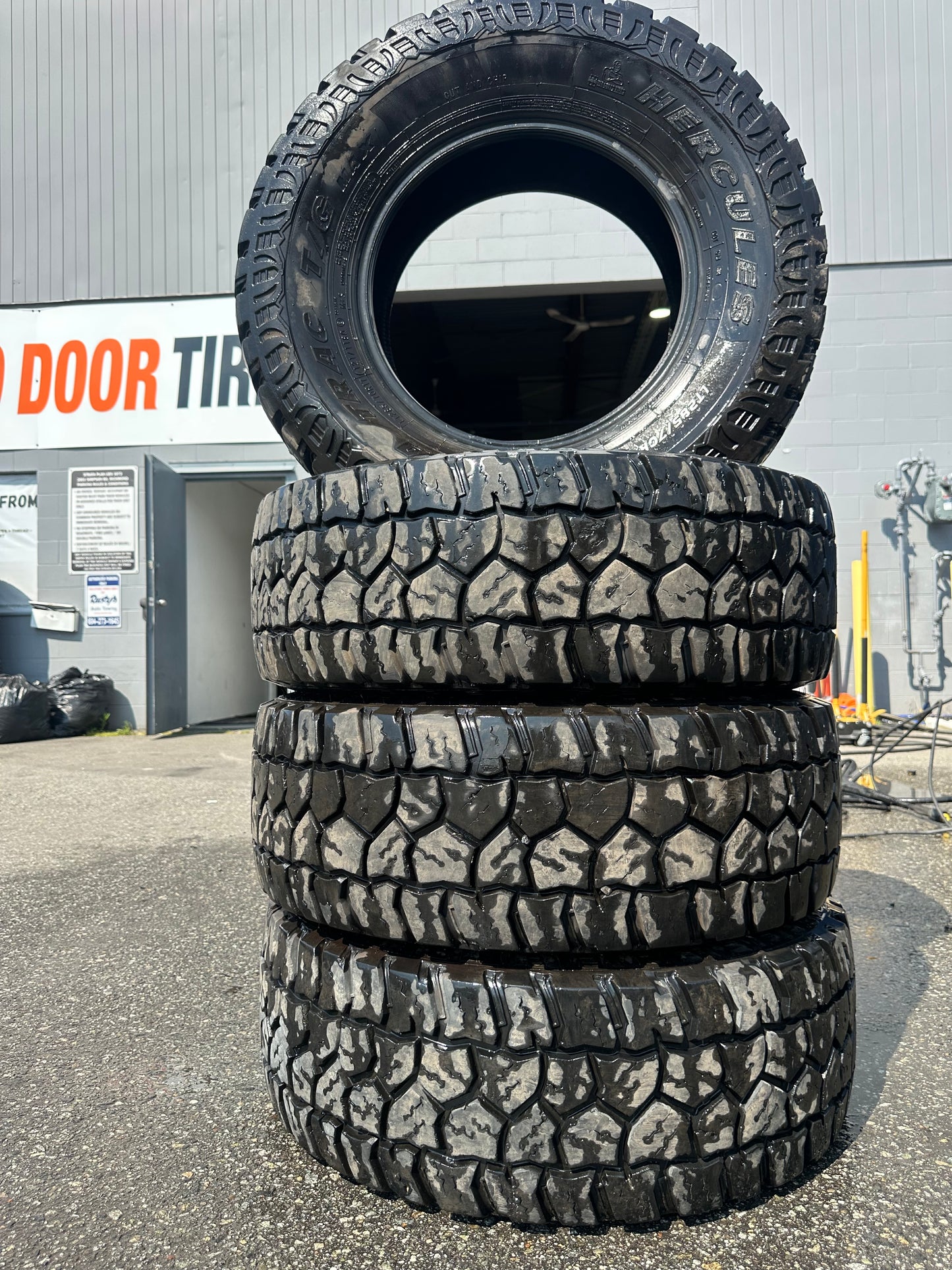 LT285/70R17 Hercules All Terrain Tires-set of 4-85% Thread
